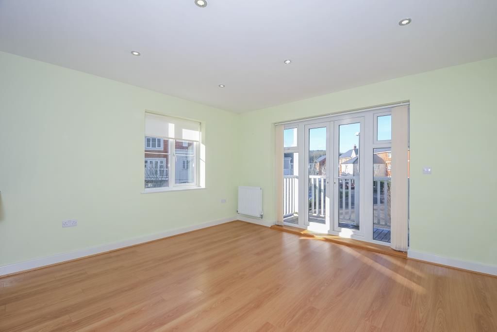Property photo 3 of 10 Photos