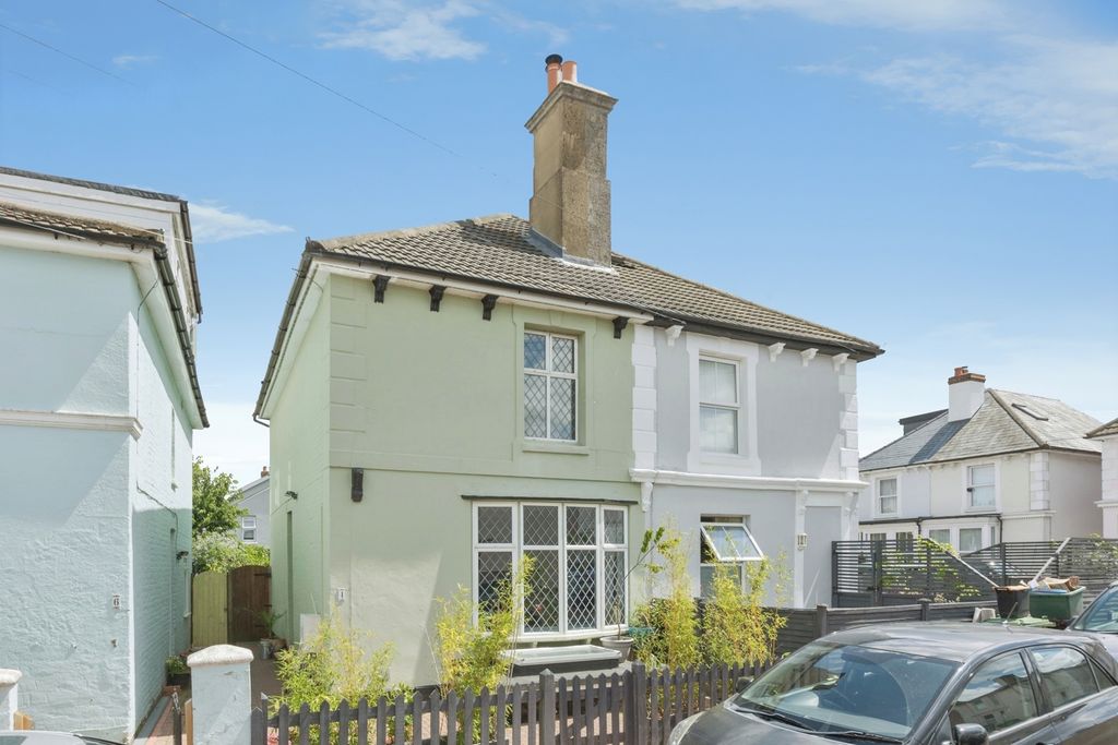 Property photo 1 of 19 Pbox-Img.Jpg