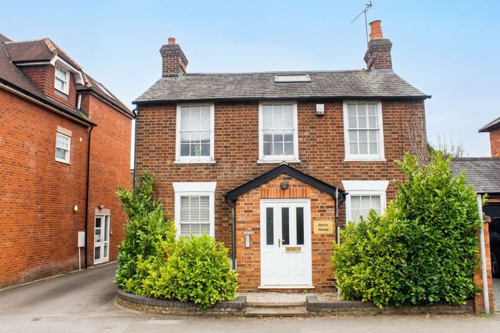 Property photo 1 of 9