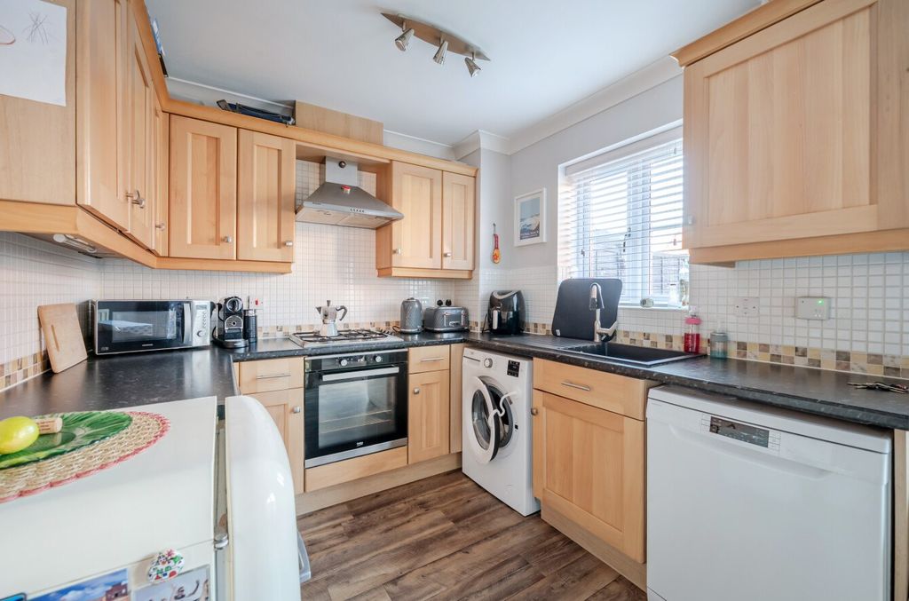 Property photo 3 of 20 Gallery