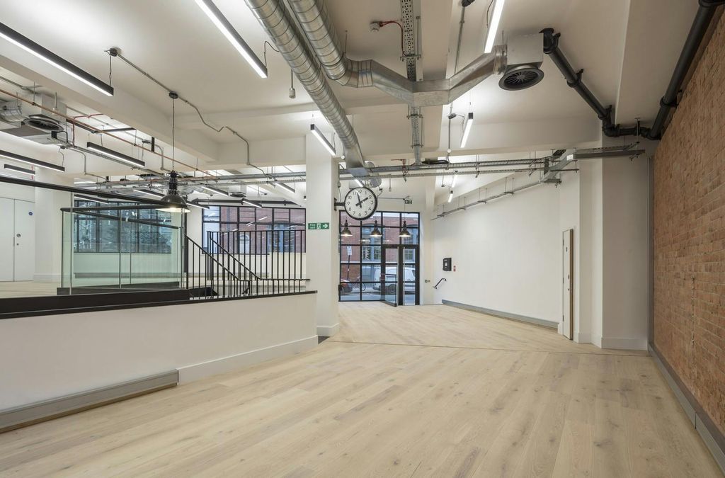 Property photo 2 of 12 G &amp; LG Floors