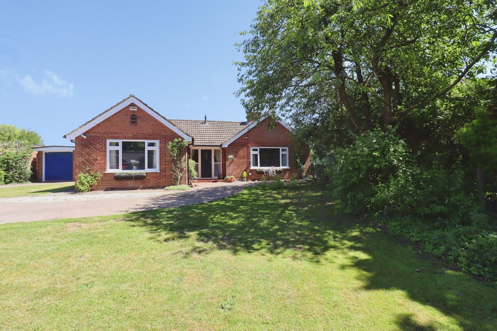 Property photo 1 of 28