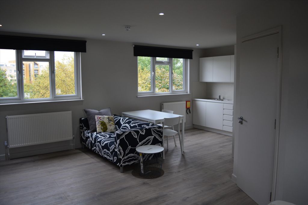 Property photo 1 of 8 Image