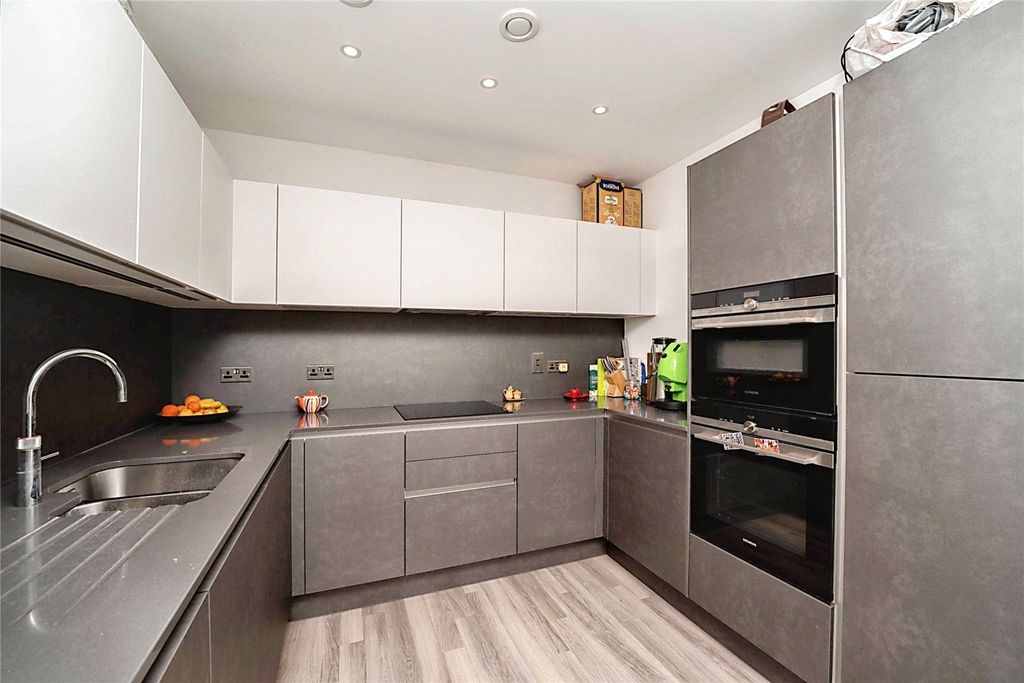 Property photo 1 of 10 Picture No. 02