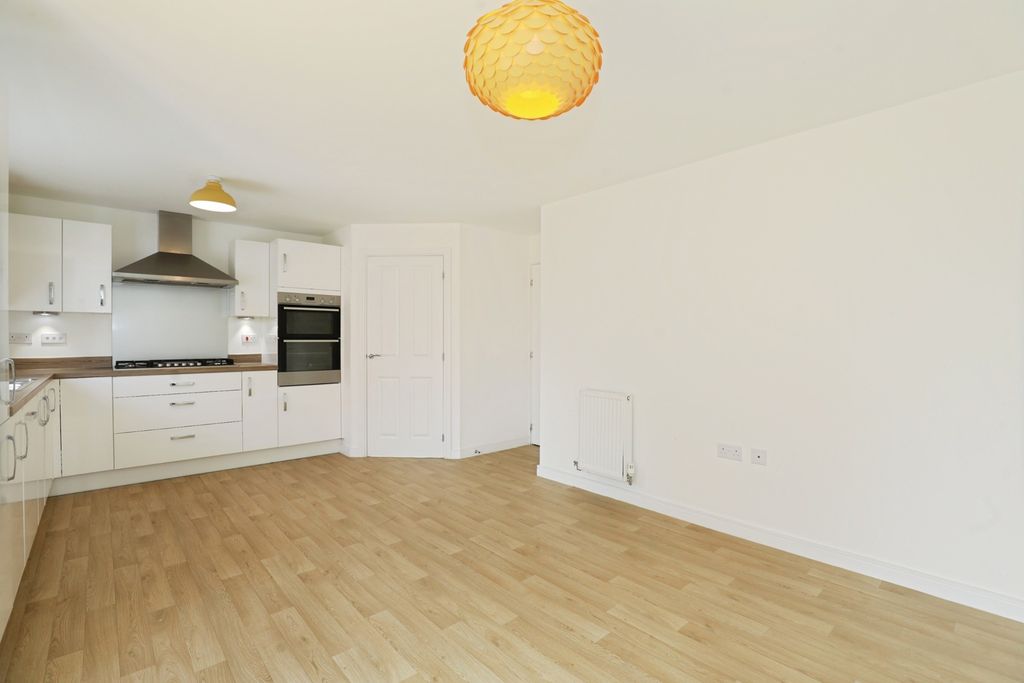 Property photo 2 of 16 Photo