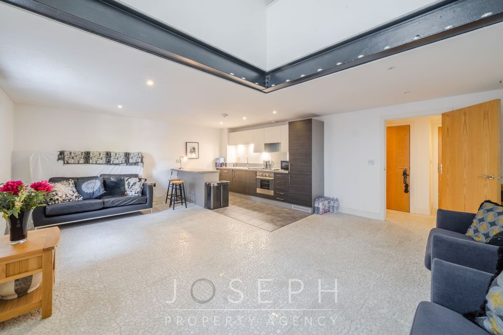 Additional image 4 of 2 bed flat to rentKey Street, Ipswich IP4