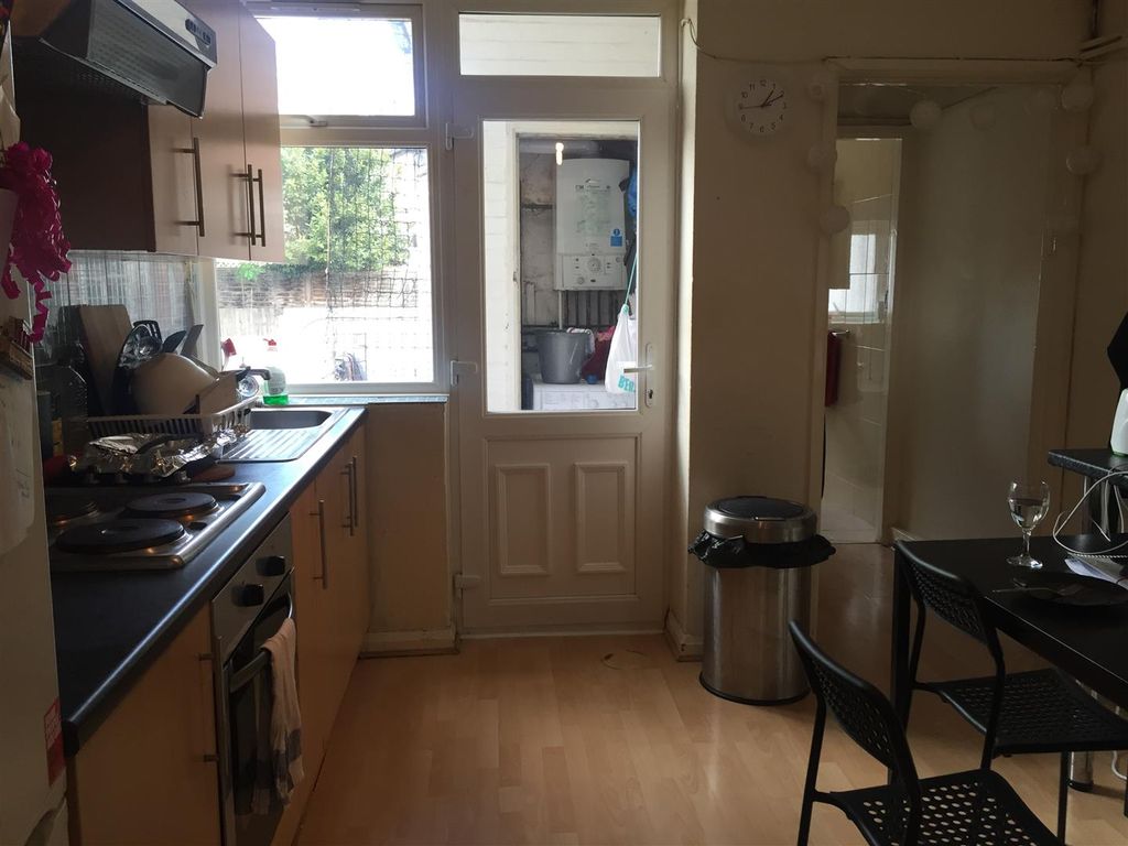Property photo 2 of 8