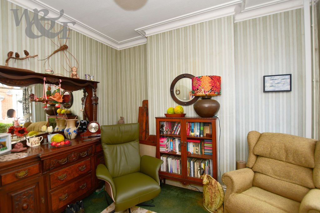 Property photo 3 of 24 Photo 8