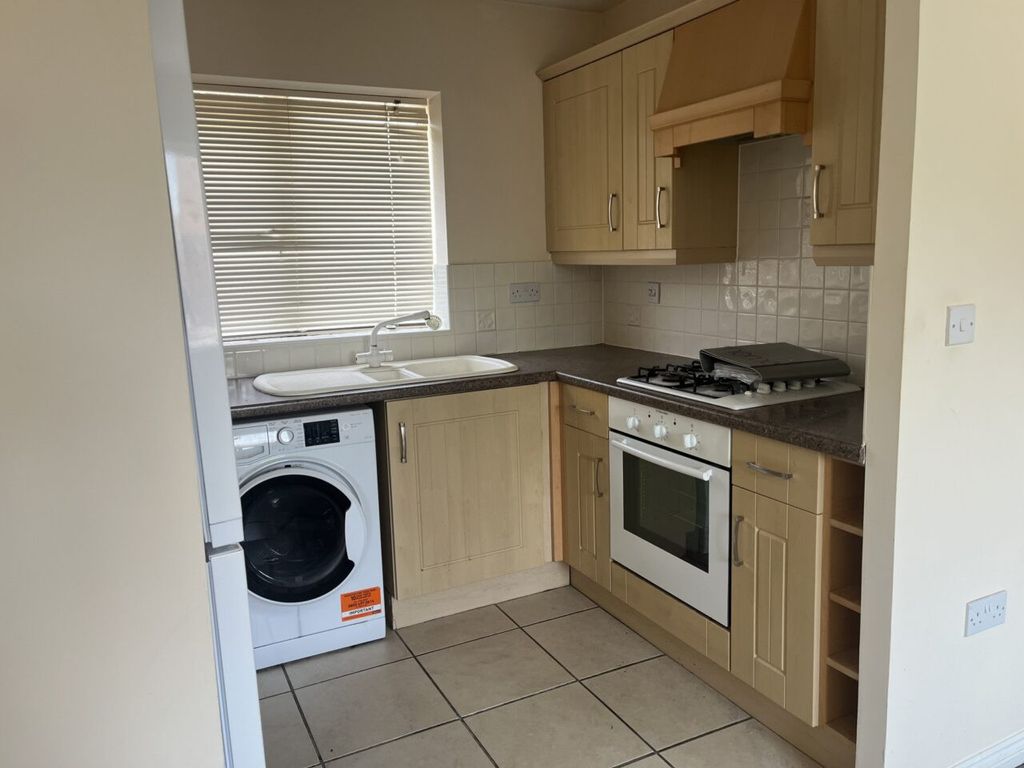 Property photo 2 of 7
