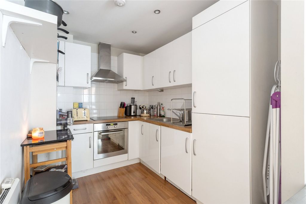 Property photo 2 of 11 Picture No. 09