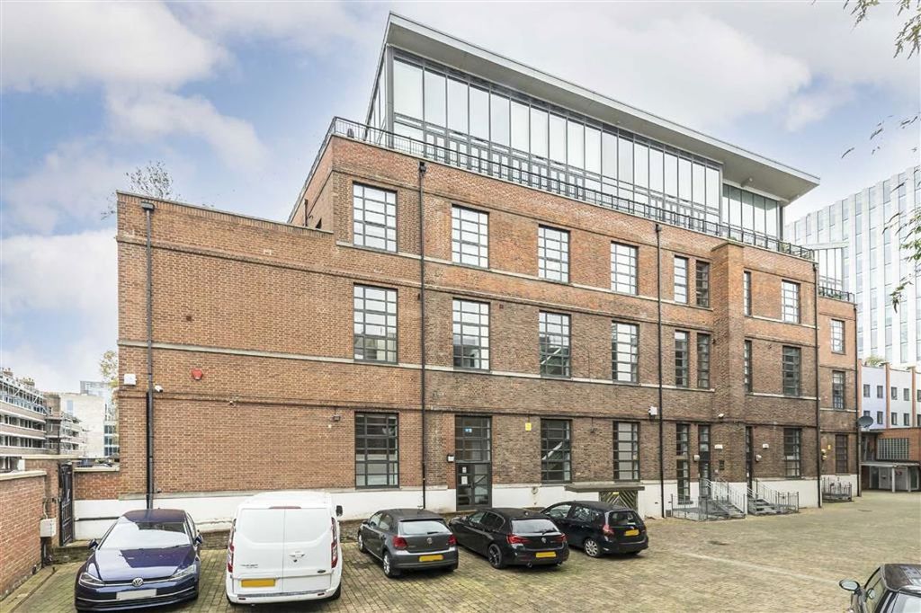 Property photo 1 of 8