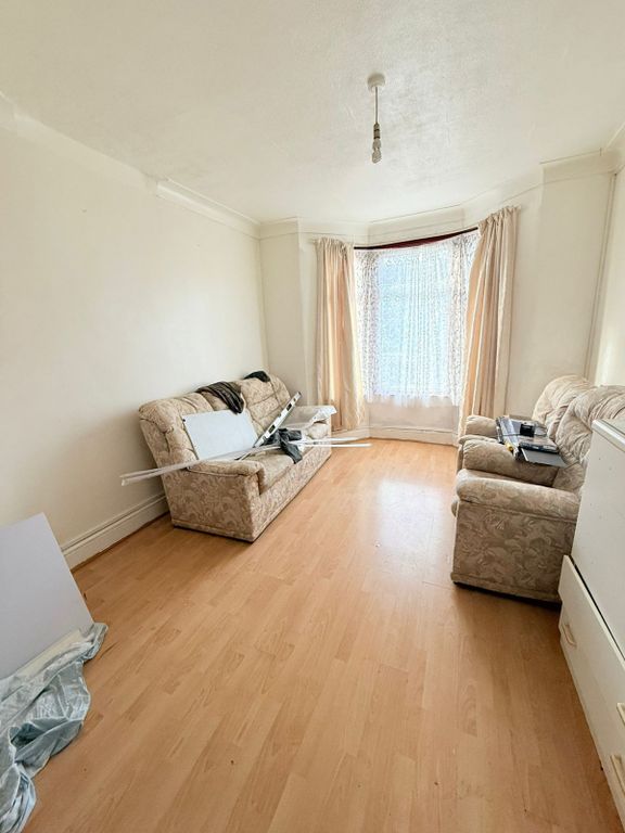 Property photo 2 of 10 Gallery