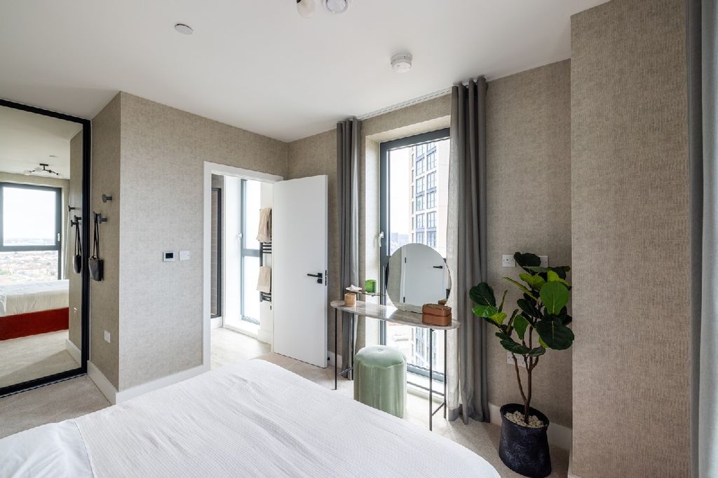 Additional image 7 of 2 bed flat for saleStation Road, Apartments, Croydon CR0