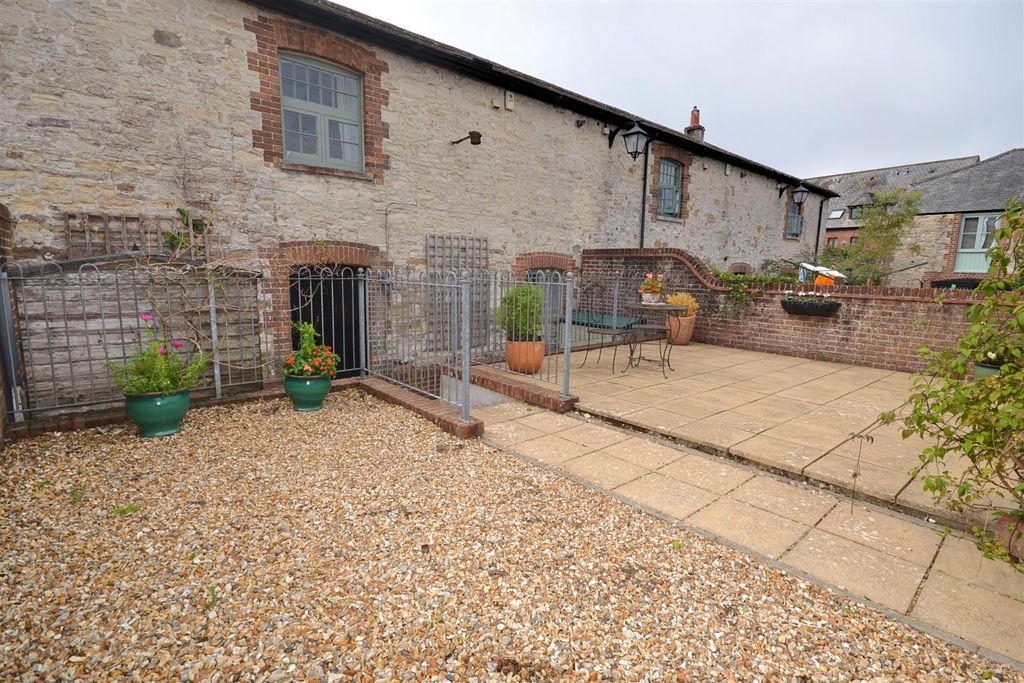 Property photo 3 of 17 7 (7).Png