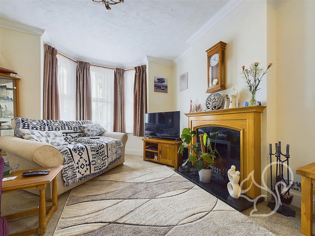 Property photo 2 of 23 Living Room