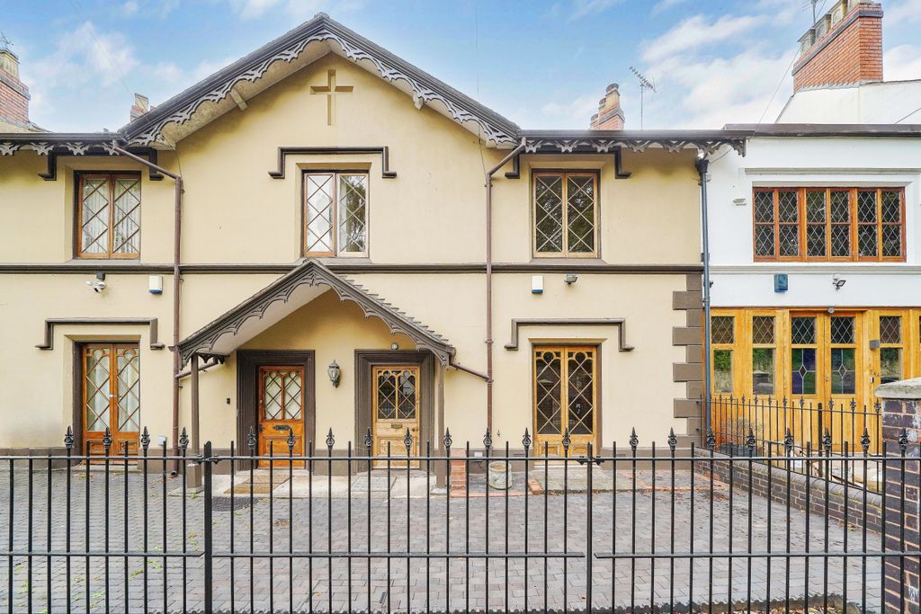 Property photo 1 of 34 74Ryland_Front.2