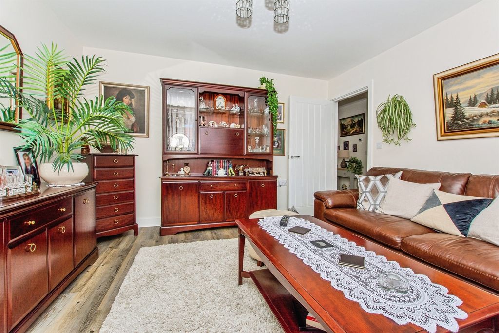 Property photo 3 of 15