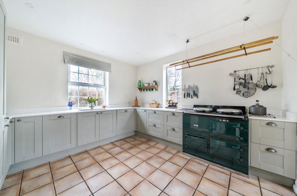 Property photo 2 of 17 Kitchen