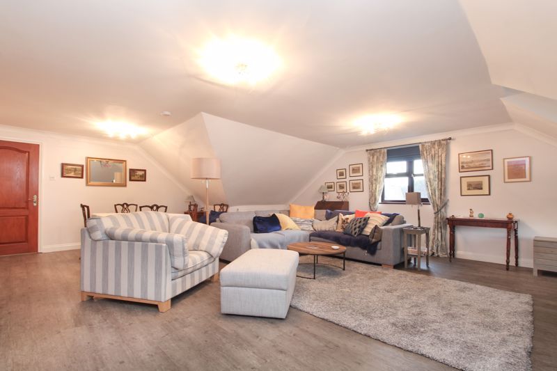 Property photo 3 of 17 Living Room