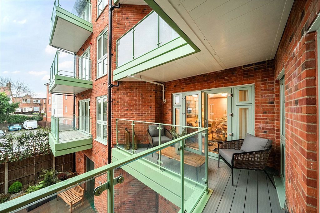 Property photo 2 of 18 Picture No. 03