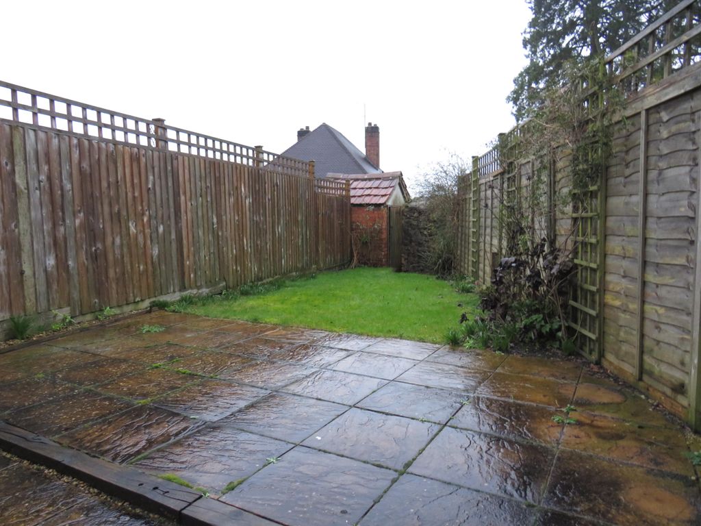Property photo 2 of 8 Garden