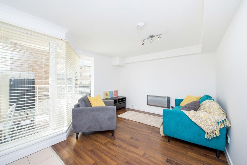 Property photo 1 of 5 Photo 5