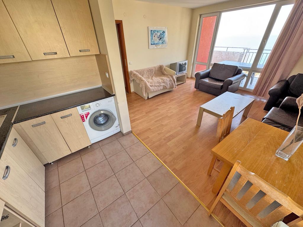 Property photo 2 of 12