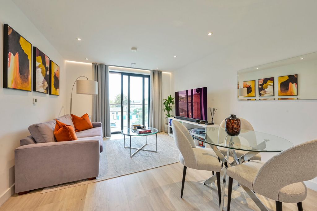 Property photo 1 of 15