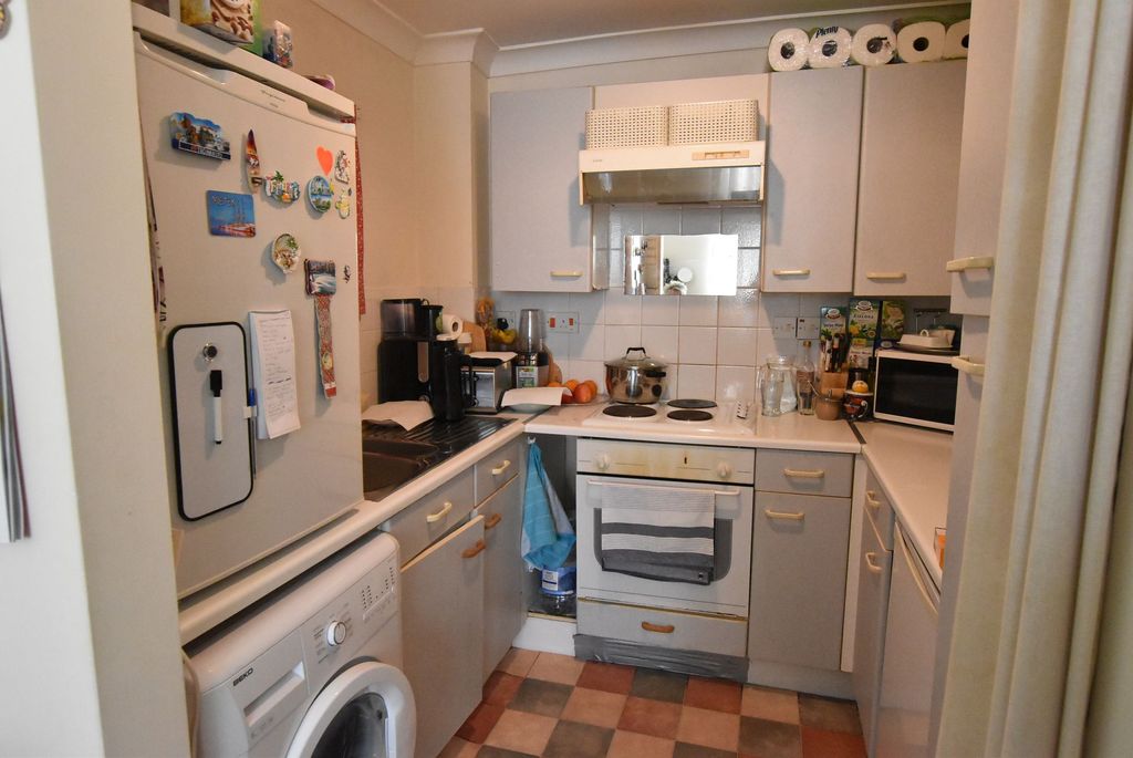 Property photo 3 of 5