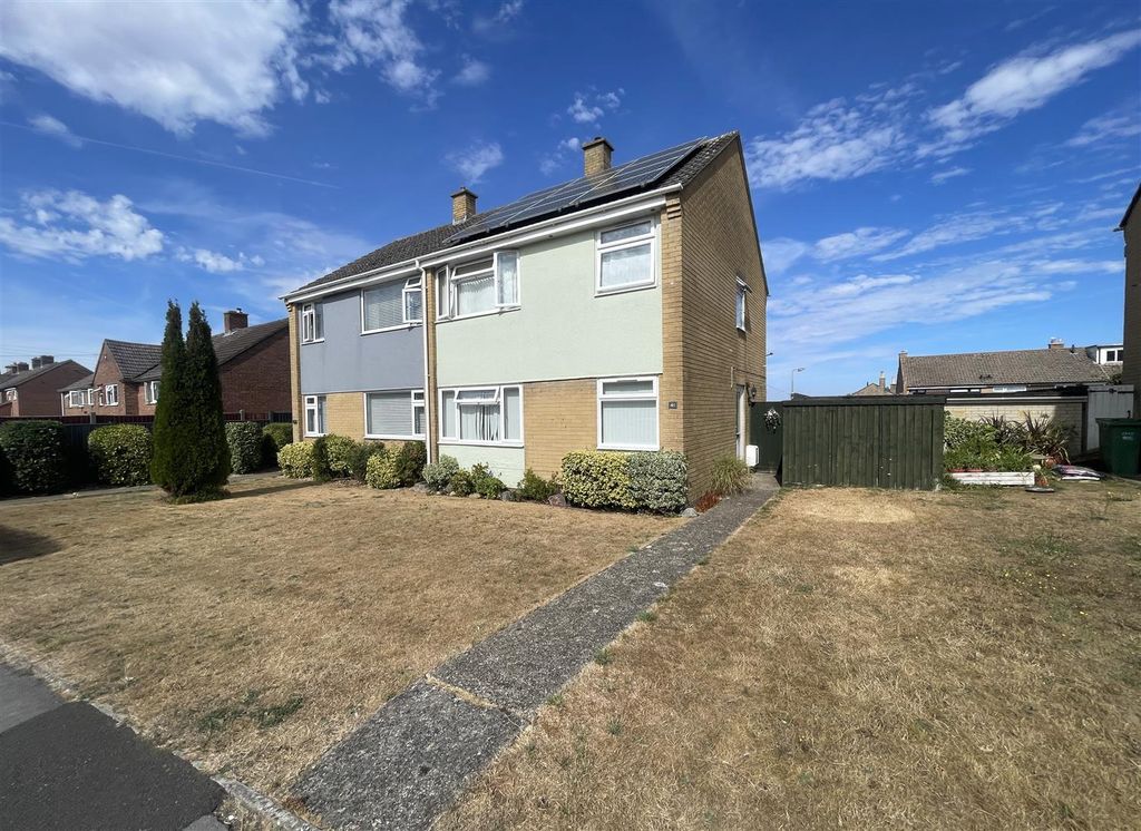 Property photo 1 of 12