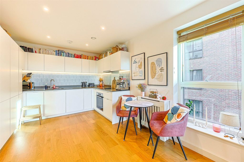 Property photo 3 of 14 Picture No. 06