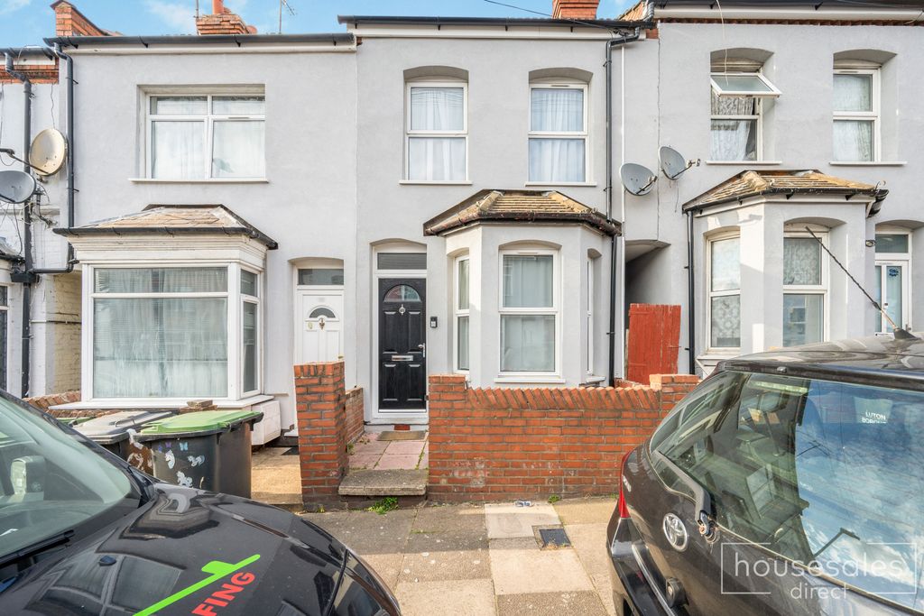 Property photo 1 of 16