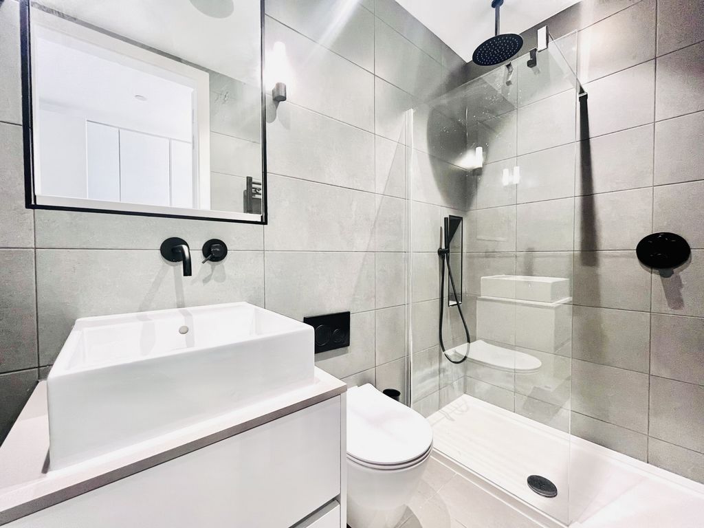 Property photo 3 of 13 Photo 3