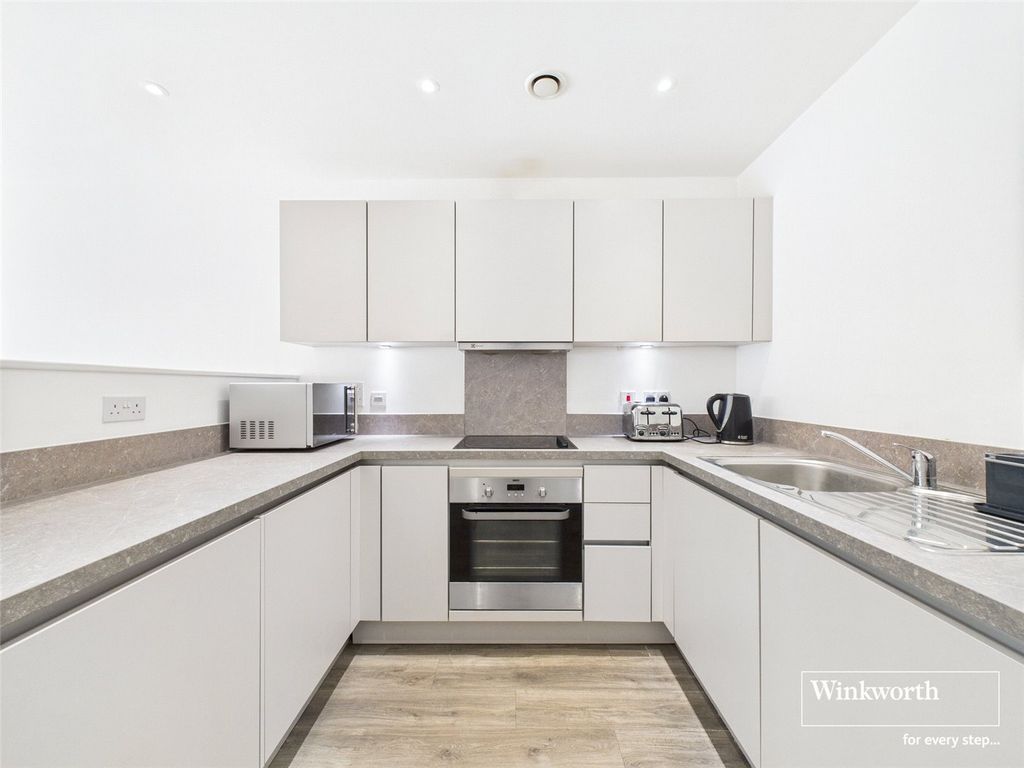Property photo 3 of 9 Open Plan Kitchen