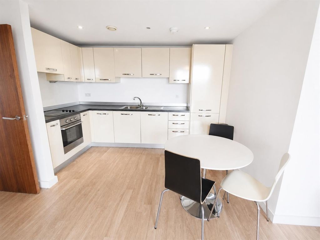 Property photo 2 of 11 Bright Modern Kitchen With Stylish Dining Area...