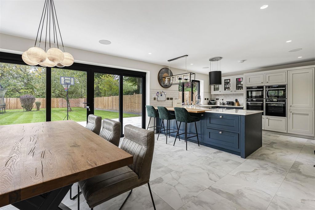 Property photo 2 of 26 8_65275.Jpg