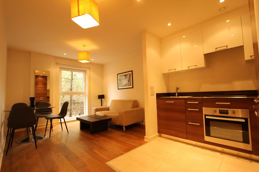 Property photo 3 of 8 Img_69_8_Original.Jpg