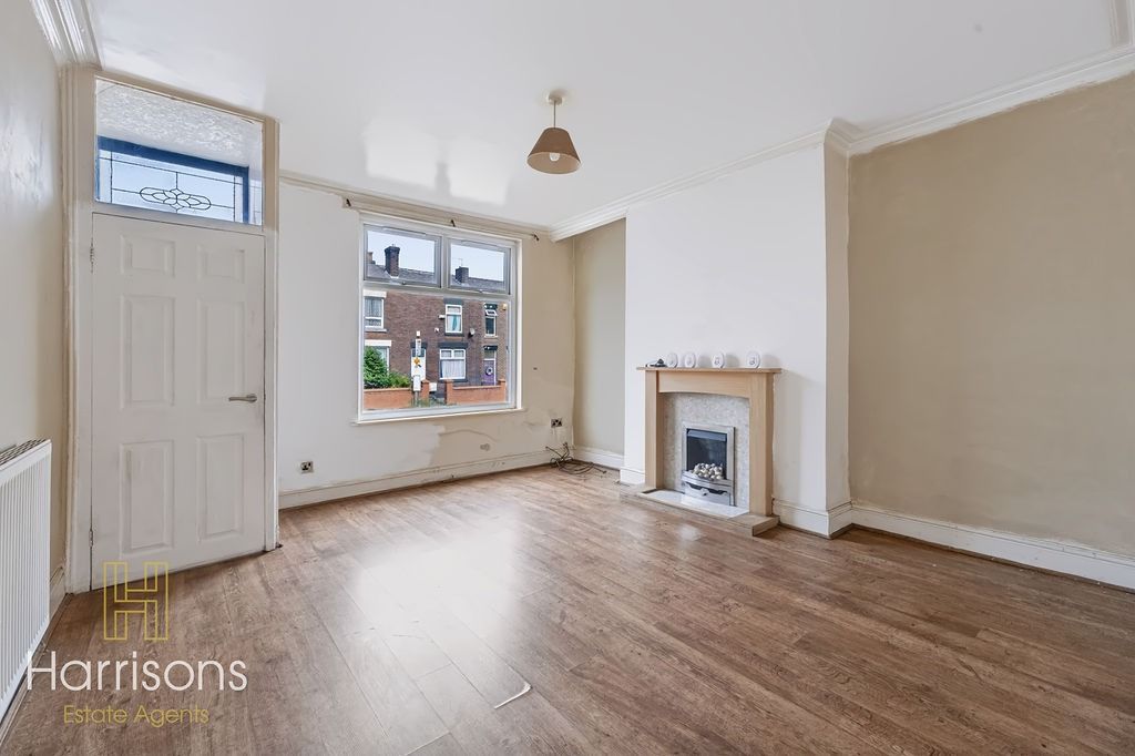 Property photo 3 of 15 5375923