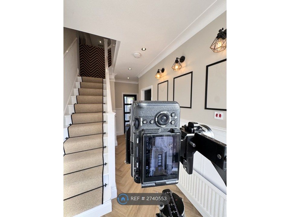 Property photo 1 of 28