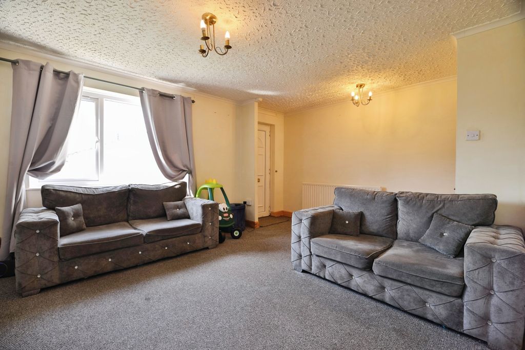 Property photo 3 of 12 Dsc_6157