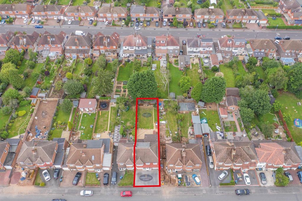 Property photo 2 of 27 Red Outline.Jpg