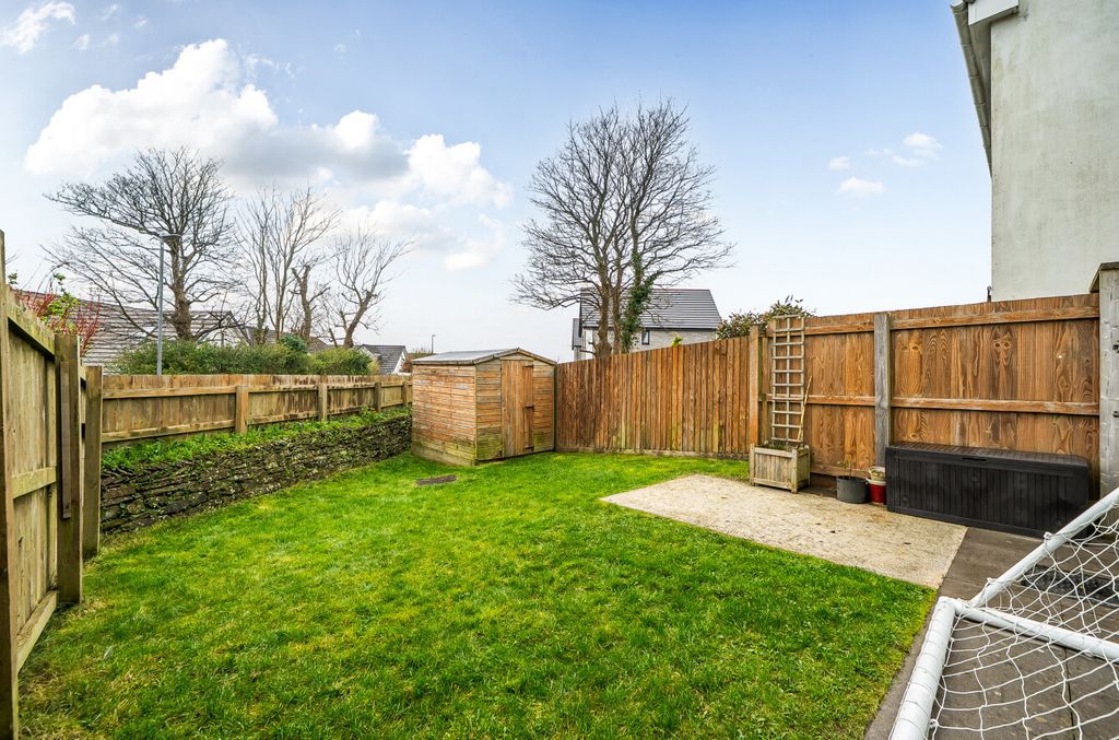 Property photo 2 of 17 1415574-15-699F04...