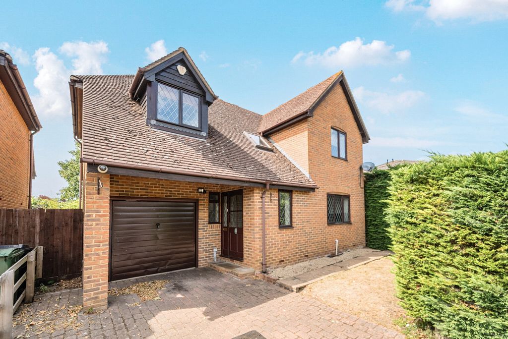 Property photo 1 of 24 1326847-24-6877B3...