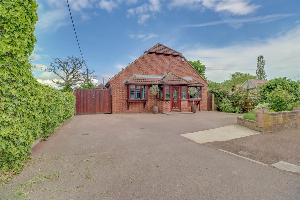 Property photo 1 of 24 Tany Ralt Southbourne-20.Jpg