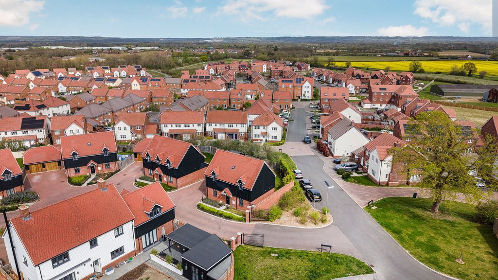 Property photo 2 of 30