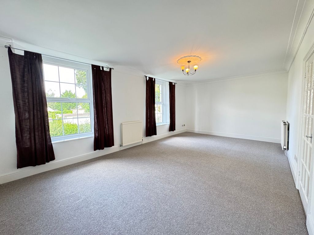 Property photo 2 of 11 Img_9053