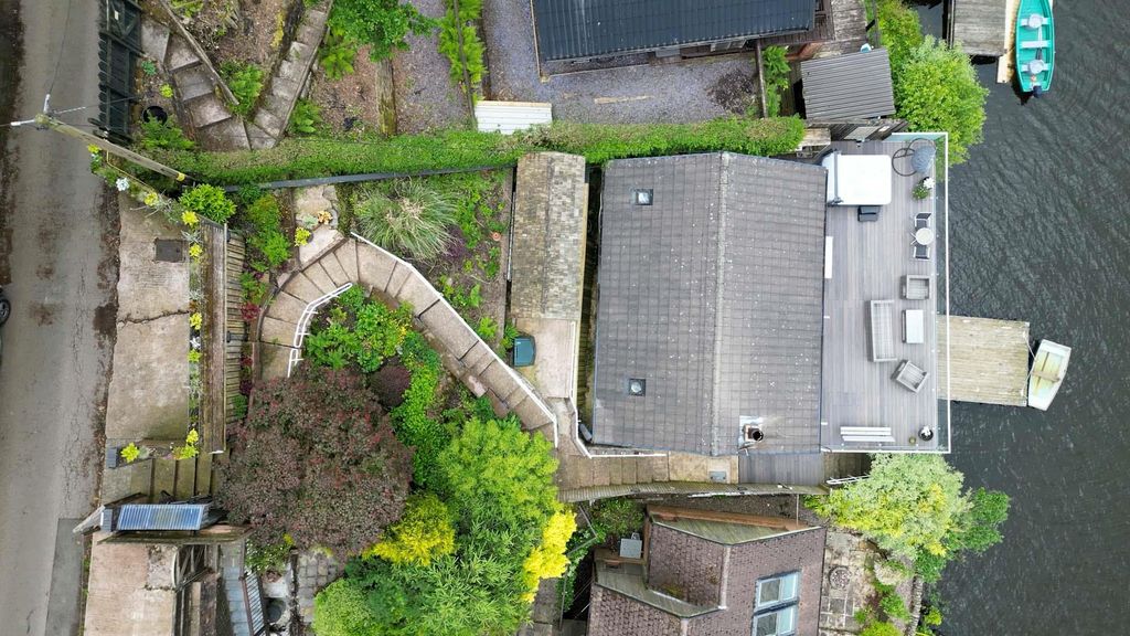 Property photo 3 of 23 Dji_0099.00_01_20_06.Still083.Jpg
