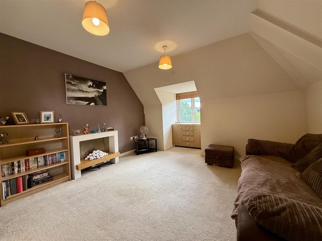 Property photo 2 of 13 Living Room