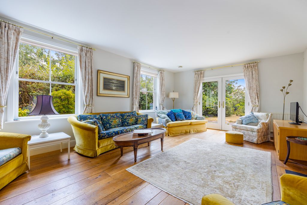 Property photo 2 of 25 A13 - Clarence House, Cottles Lane - 260723