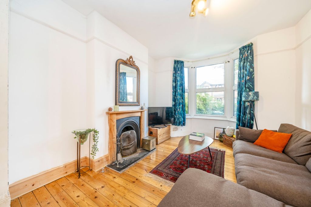 Property photo 2 of 10 Picture No. 22